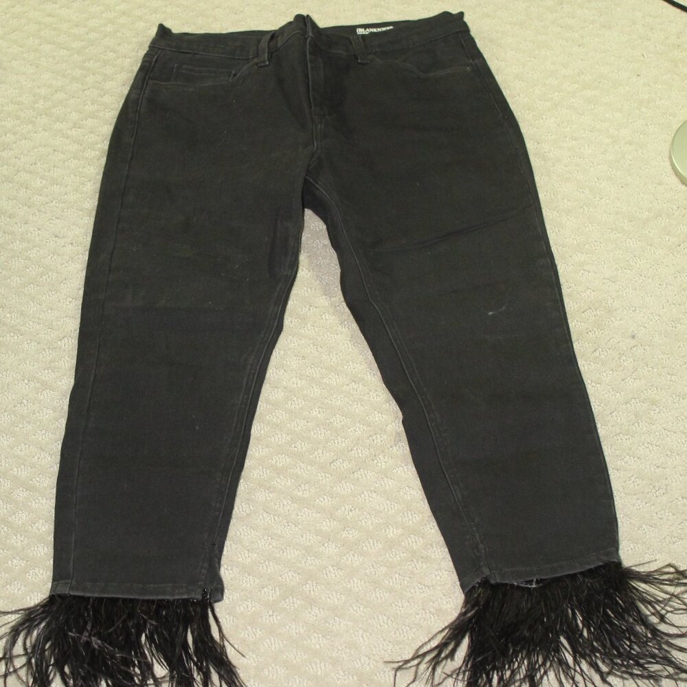 CHIC& UNIQUE! Blank NYC The Bond Mid-Rise Skinny Feather Trimmed Hem Jeans Sz 30